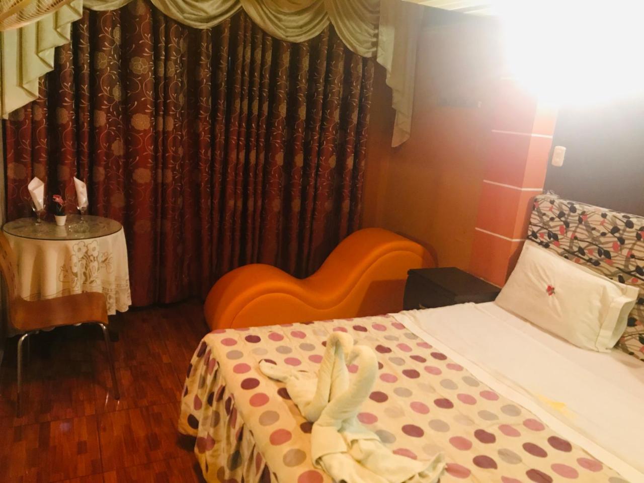 Hotel Manantial No,001 Lima Bagian luar foto